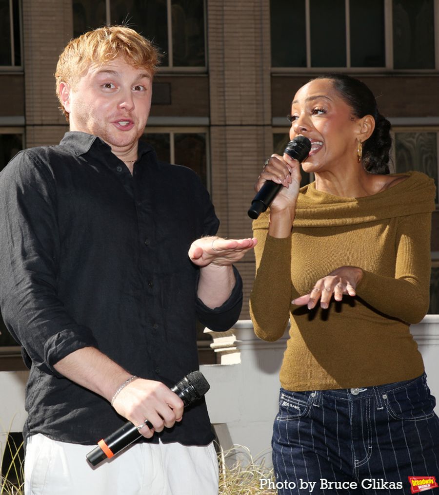 Photos: The Cast of TWO STRANGERS (CARRY A CAKE ACROSS NEW YORK) Meet the Press  Image