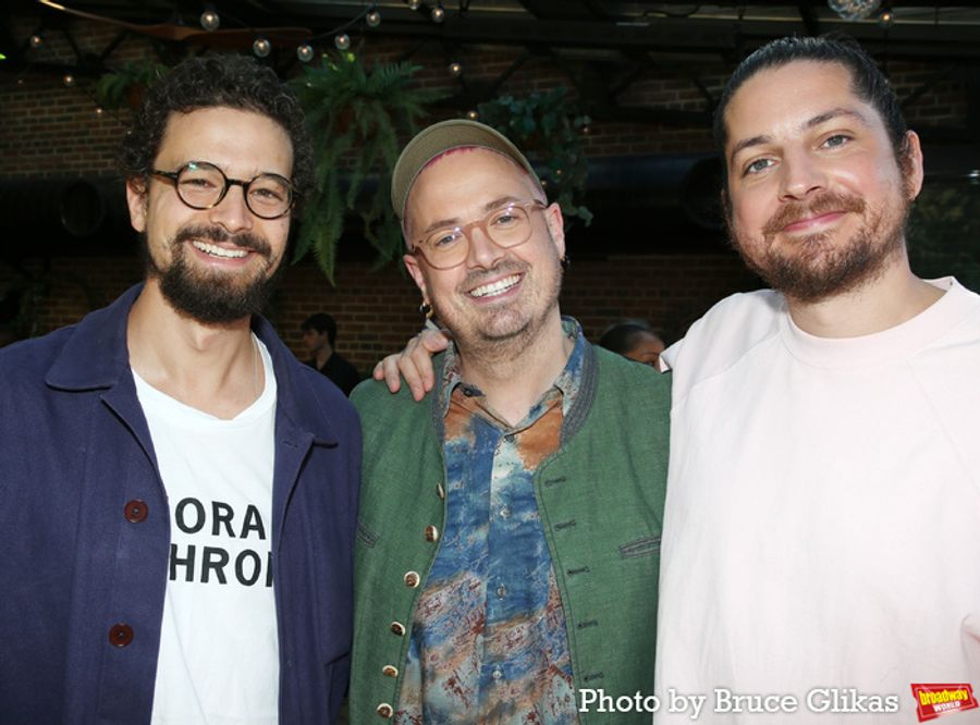 Photos: The Cast of TWO STRANGERS (CARRY A CAKE ACROSS NEW YORK) Meet the Press  Image