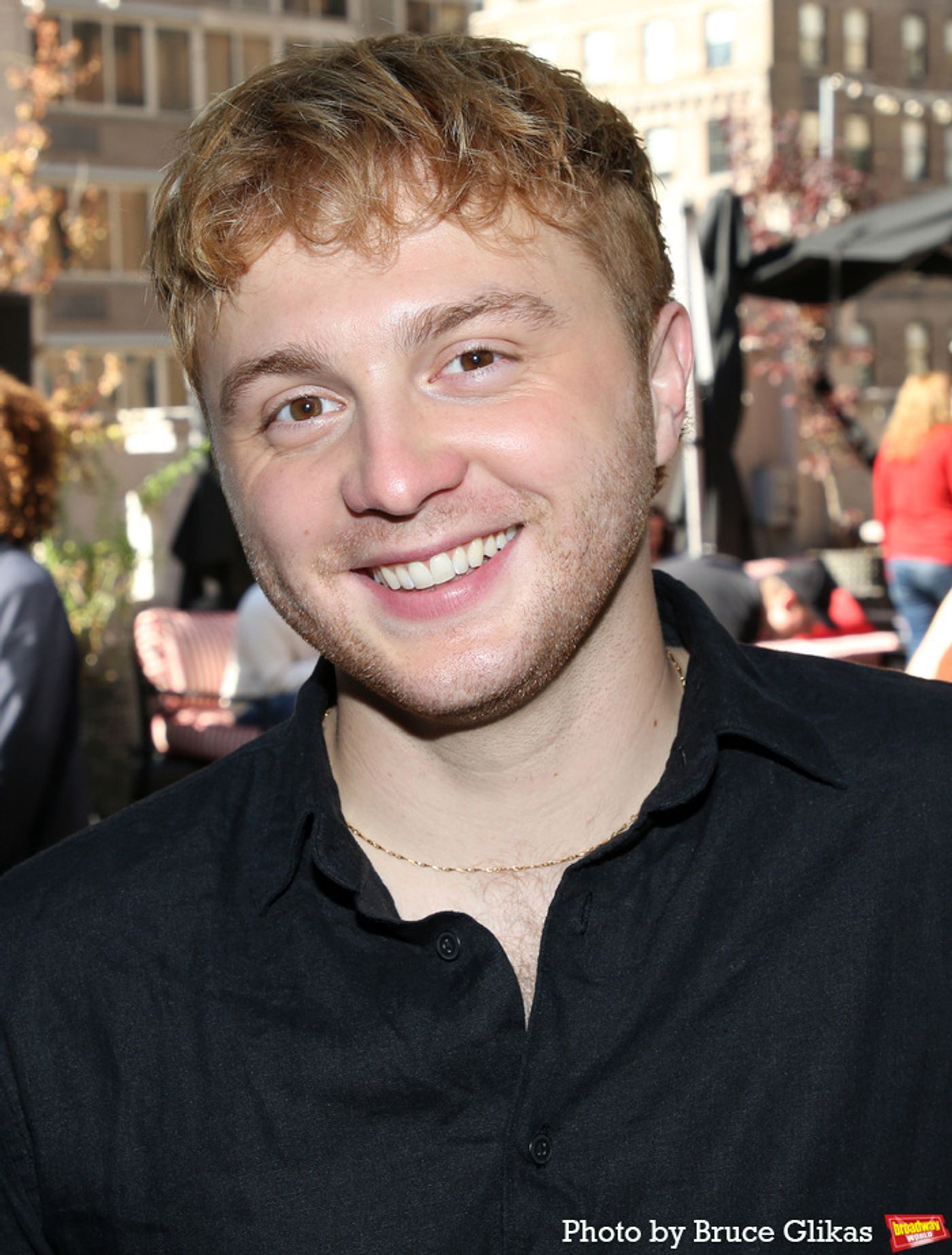 Photos: The Cast of TWO STRANGERS (CARRY A CAKE ACROSS NEW YORK) Meet the Press  Image