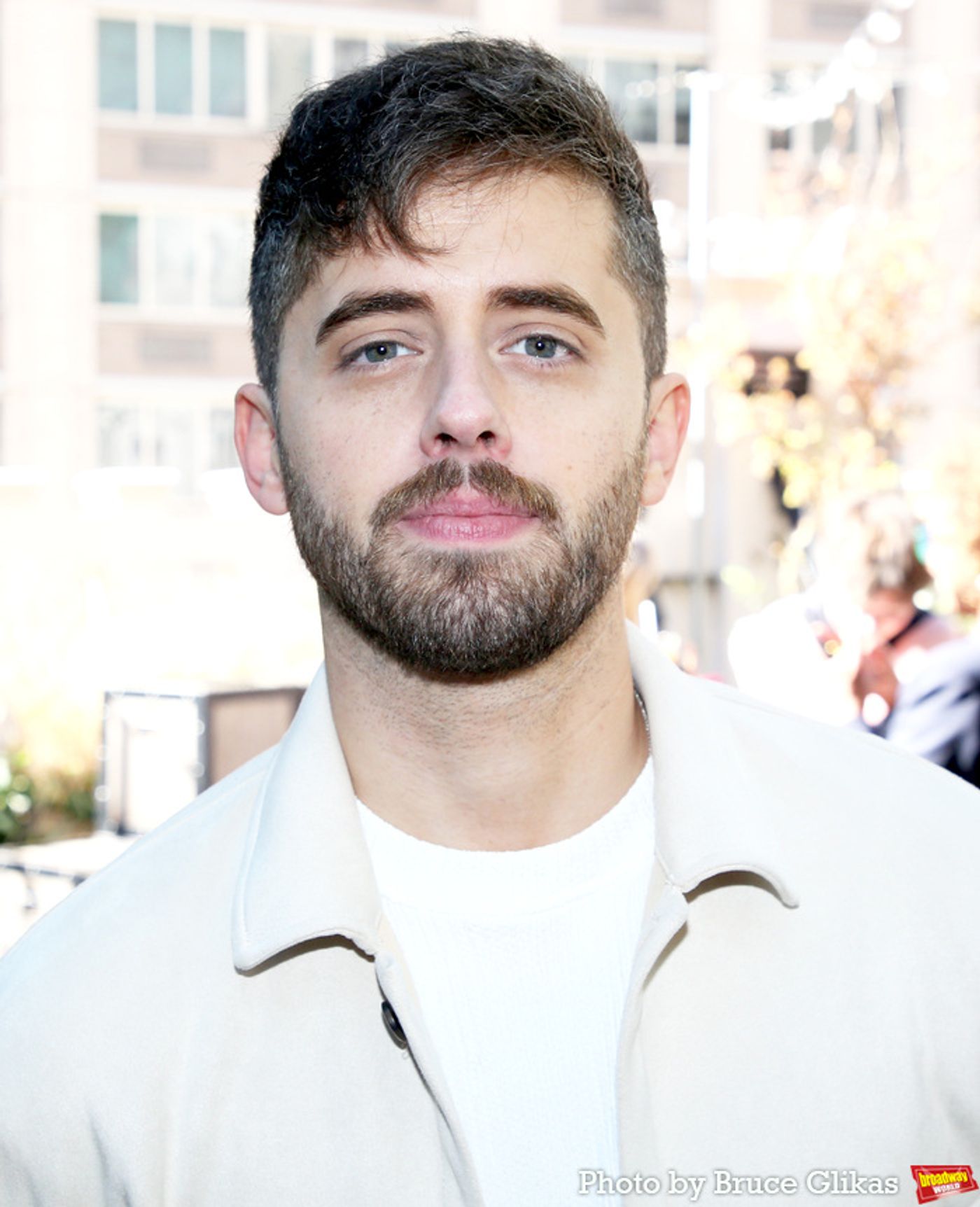 Photos: The Cast of TWO STRANGERS (CARRY A CAKE ACROSS NEW YORK) Meet the Press  Image