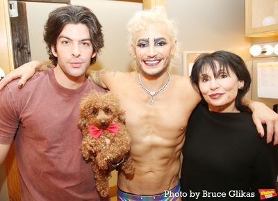 Hale Grande, Appa Grande, Frankie Grande and Joan Grande  Photo