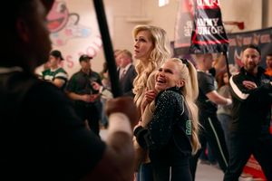 Jenn Lyon, Kristin Chenoweth @ BroadwayWorld Jenn Lyon, Kristin Chenoweth Photo