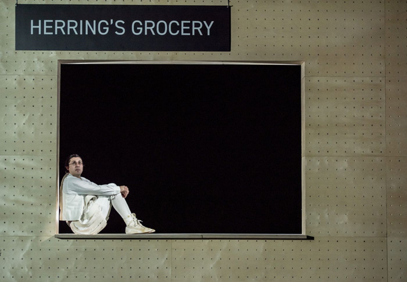 Photos: English National Opera's ALBERT HERRING  Image