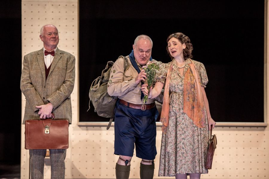Photos: English National Opera's ALBERT HERRING Image