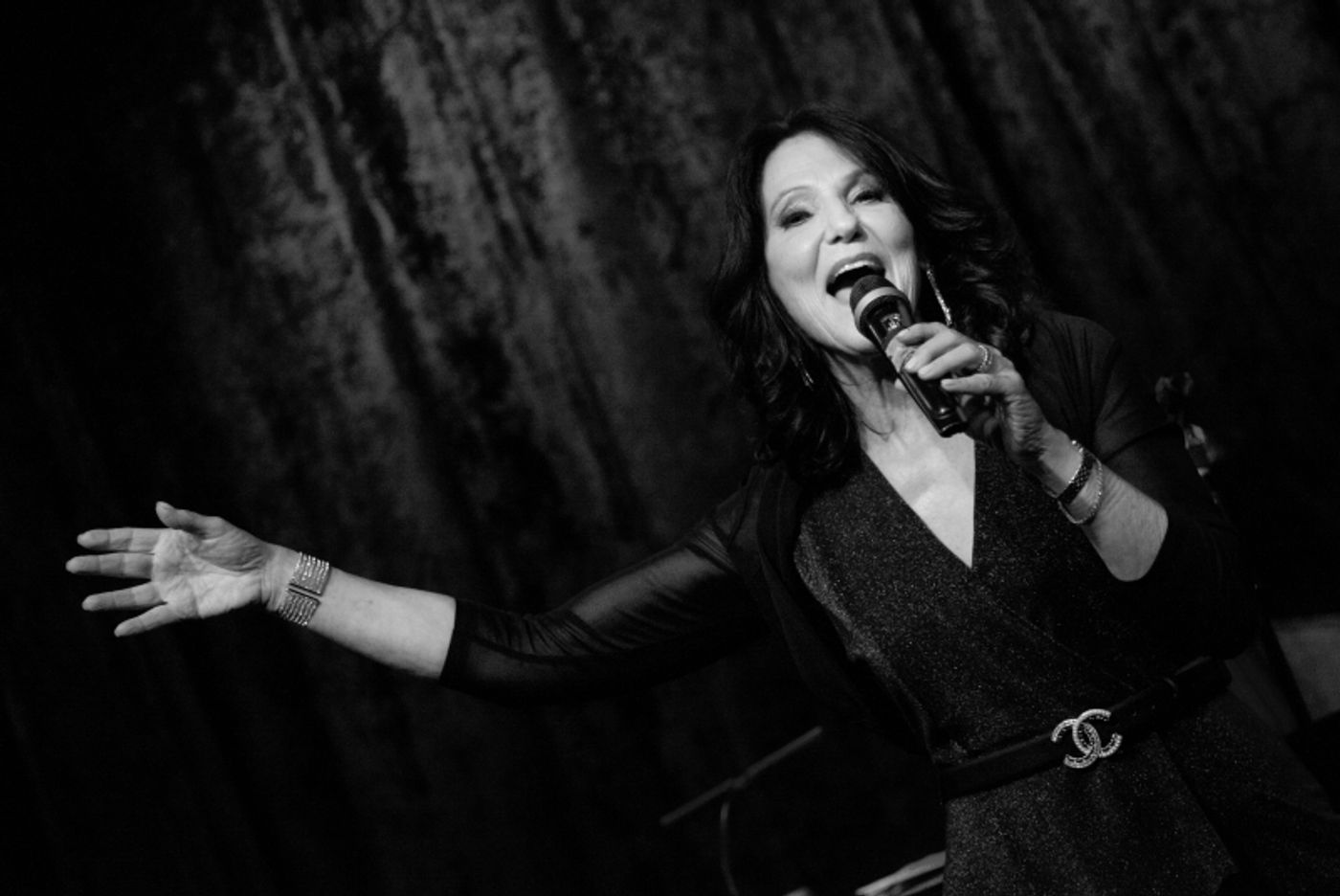 Review: Susan Mack Packs 'Em In at Birdland with 'TIS AUTUMN  Image