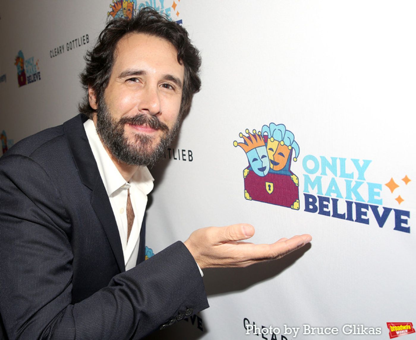 Photos: Josh Groban, Darren Criss and More Honor Anna Wintour at Only Make Believe 25th Anniversary Gala  Image
