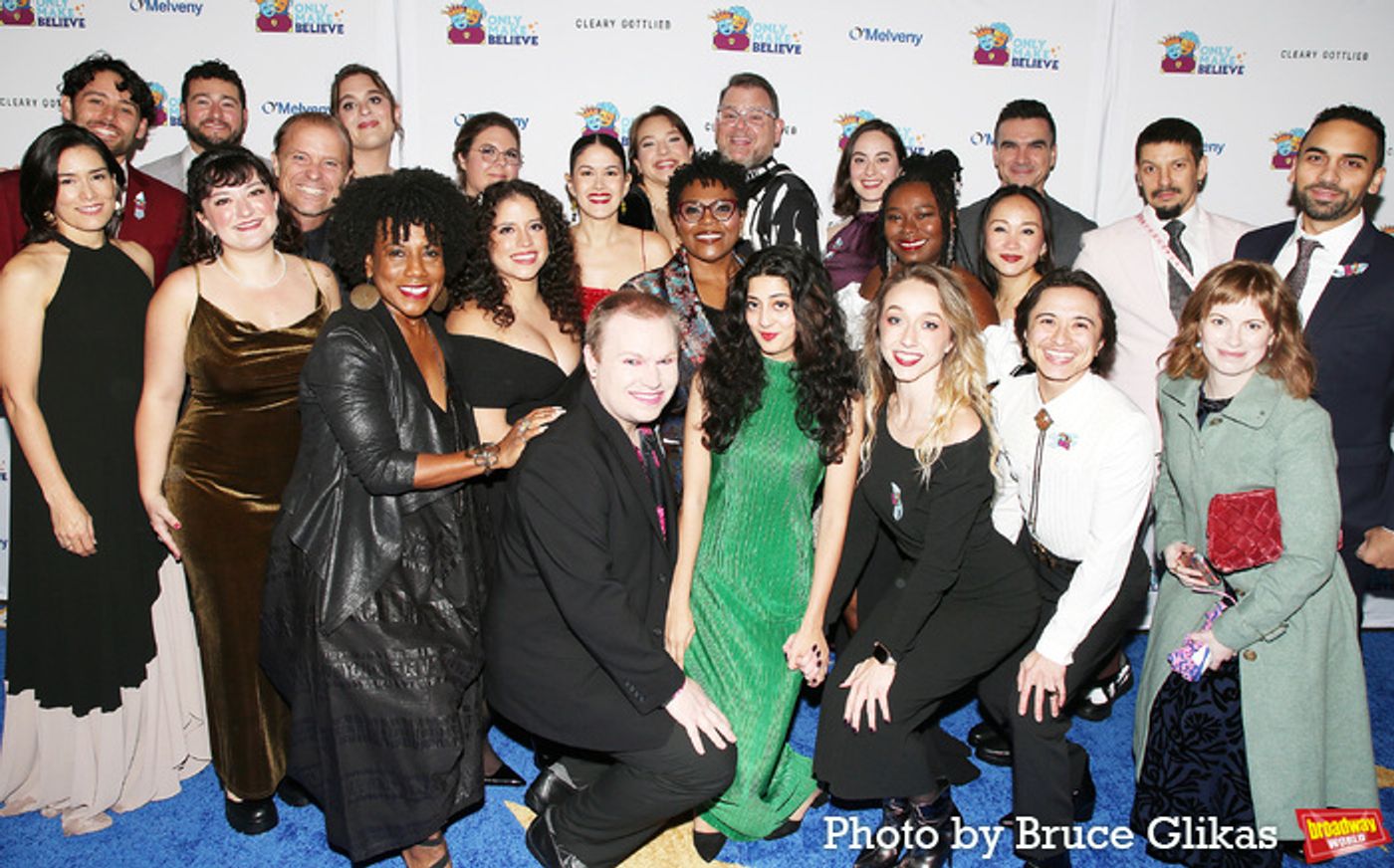 Photos: Josh Groban, Darren Criss and More Honor Anna Wintour at Only Make Believe 25th Anniversary Gala  Image