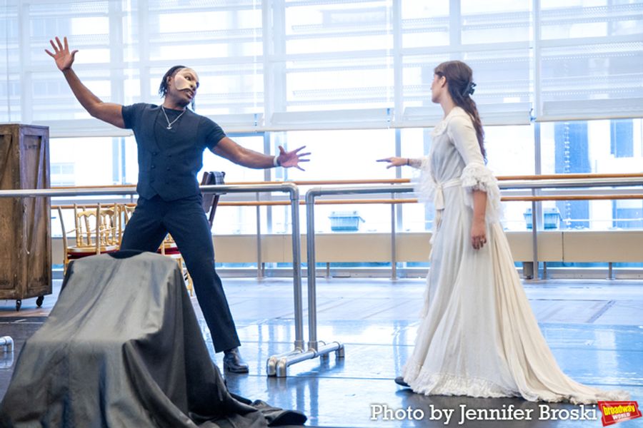 Photos: In Rehearsals for THE PHANTOM OF THE OPERA National Tour Image