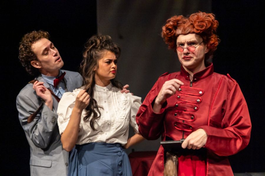 Photos: First look at Evolution Theatre Company’s DRACULA, A COMEDY OF TERRORS Image