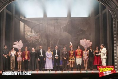 Federico Bellone y el elenco Photo