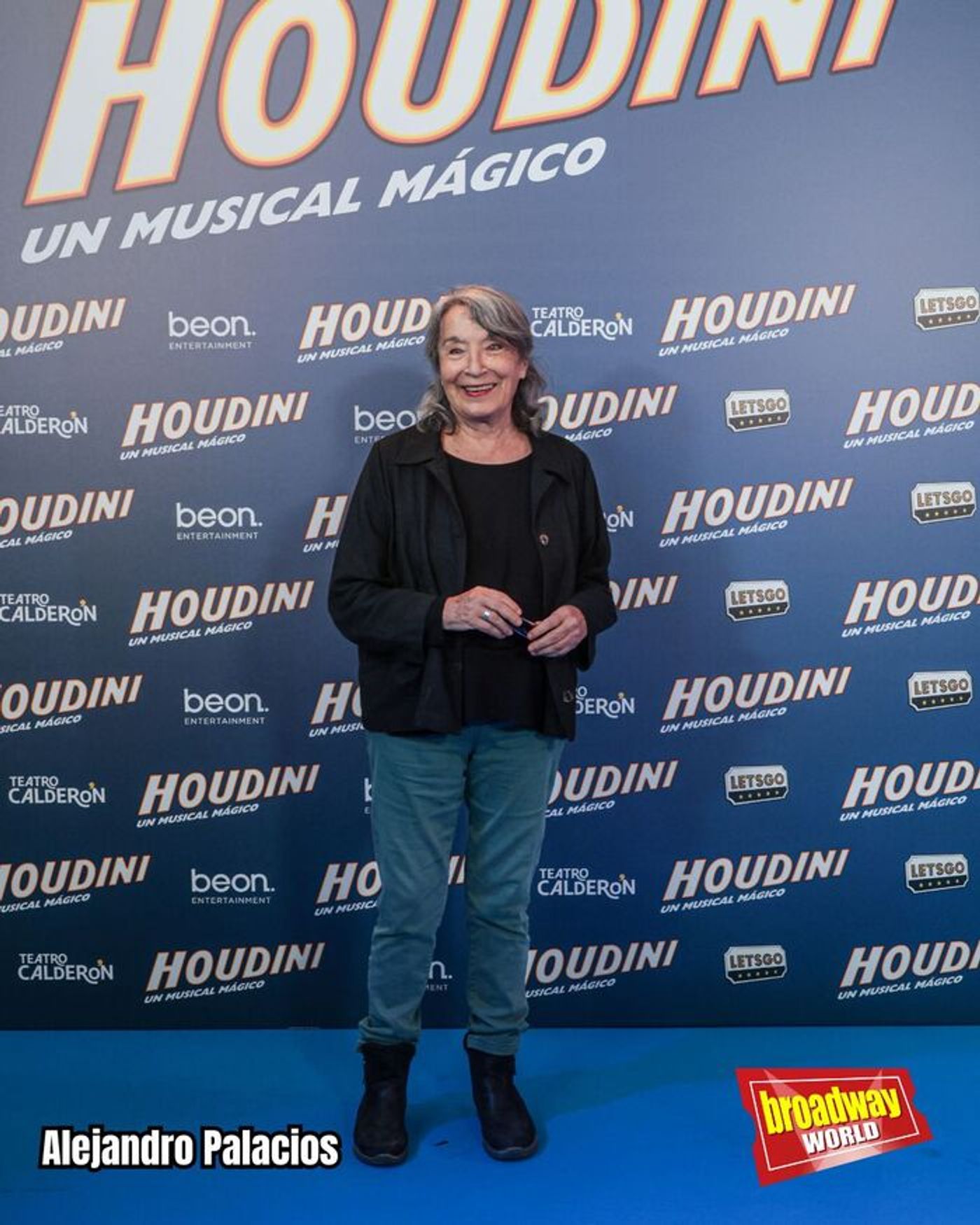 PHOTOS: Así fue la alfombra roja de HOUDINI, UN MUSICAL MÁGICO en el Teatro Calderón de Madrid PHOTOS: Así fue la alfombra roja de HOUDINI, UN MUSICAL MÁGICO en el Teatro Calderón de Madrid Image