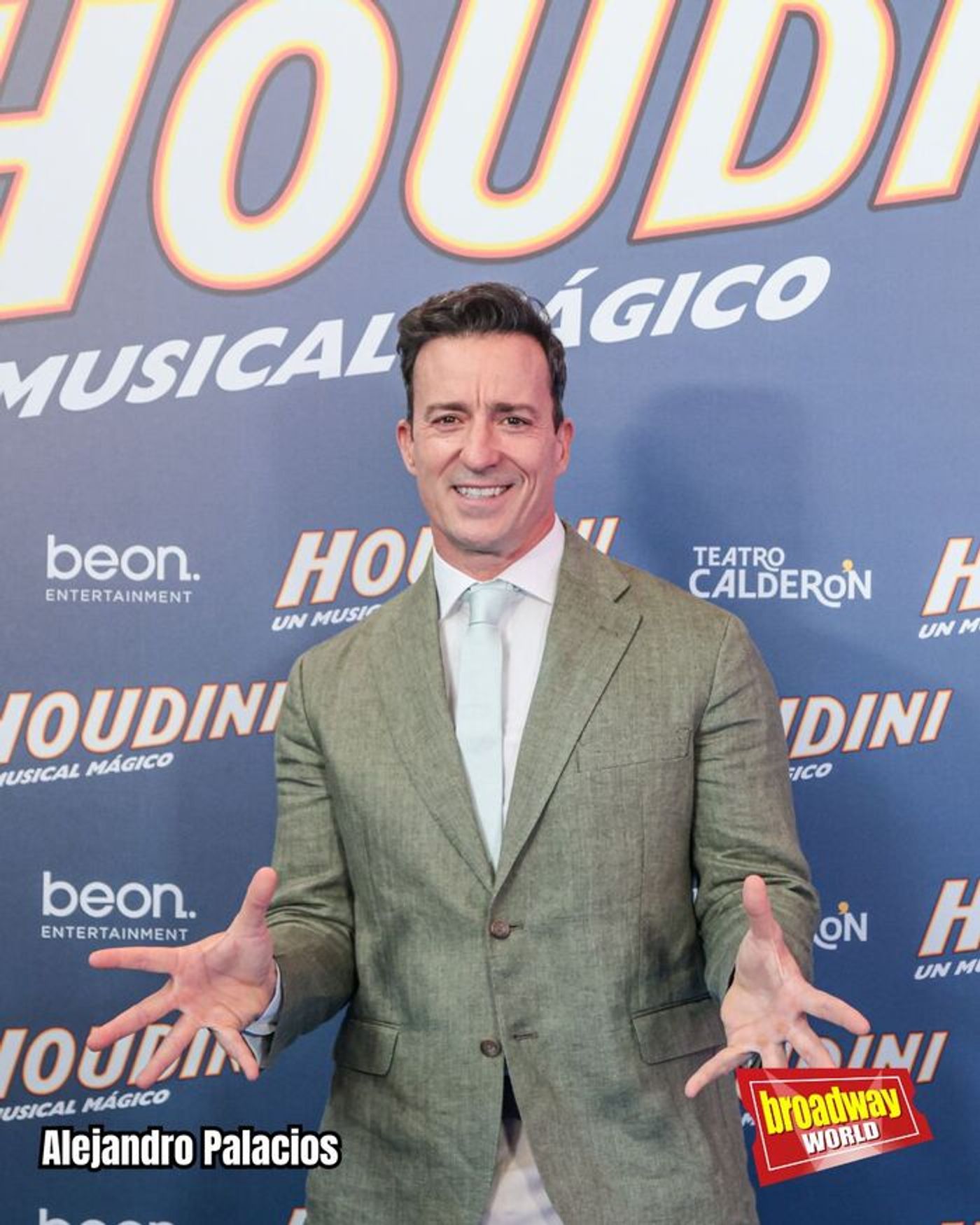 PHOTOS: Así fue la alfombra roja de HOUDINI, UN MUSICAL MÁGICO en el Teatro Calderón de Madrid  Image