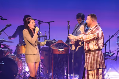 SIENNA SPIRO and Sam Smith  Photo