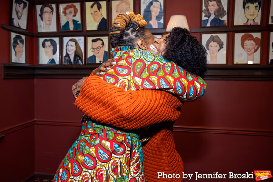 Photos: Kecia Lewis Unveils Sardi's Portarait  Image