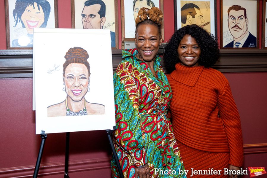 Photos: Kecia Lewis Unveils Sardi's Portarait  Image