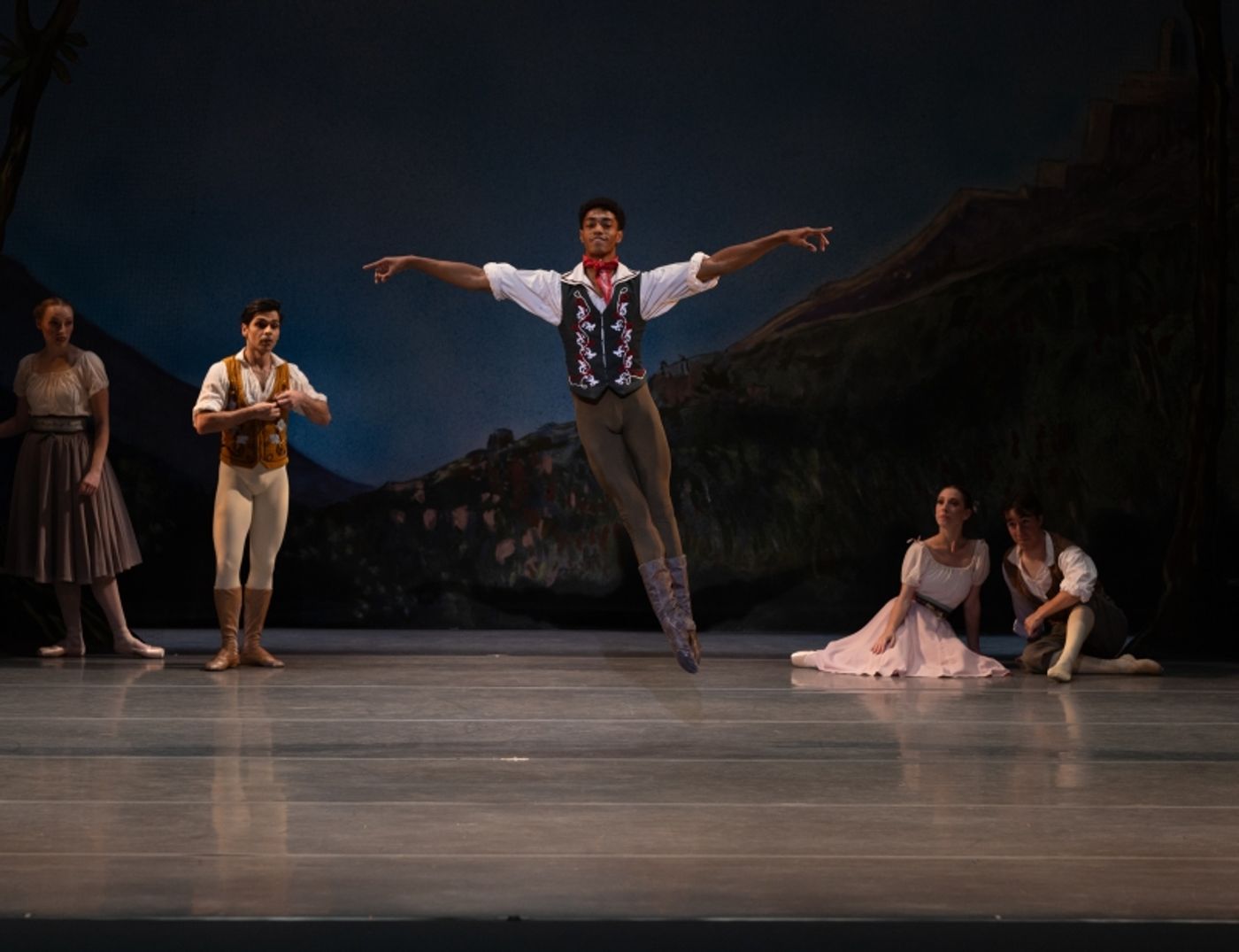 Review: AMERICAN REPERTORY BALLET’S GISELLE Haunts, Delights Audiences at New Brunswick Performing Arts Center  Image