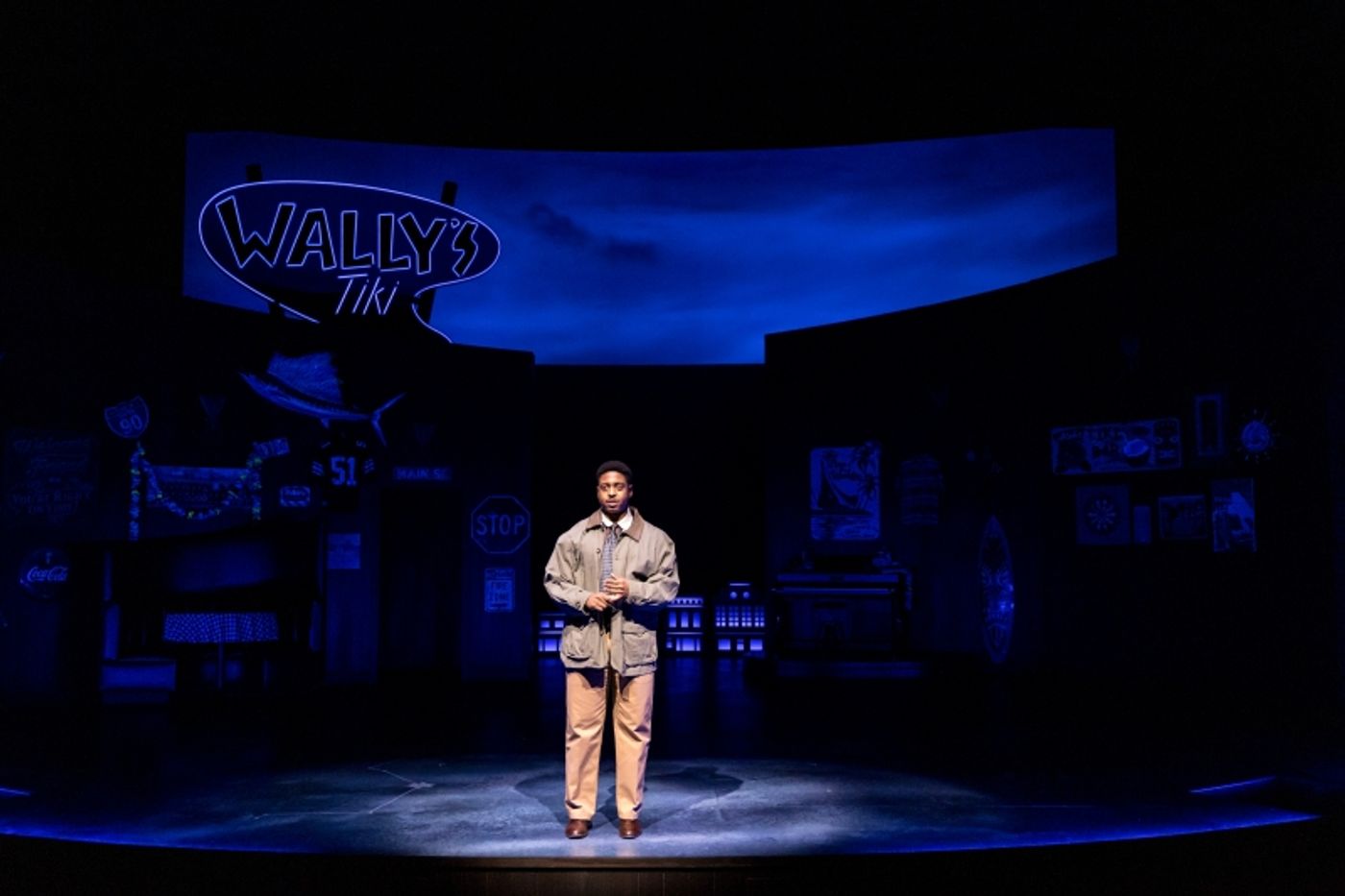 Review: PRIMARY TRUST at Guthrie Theater  Image