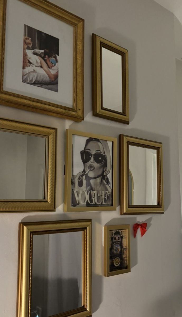 Student Blog: Glass Slippers and Rehearsal Schedules  Image