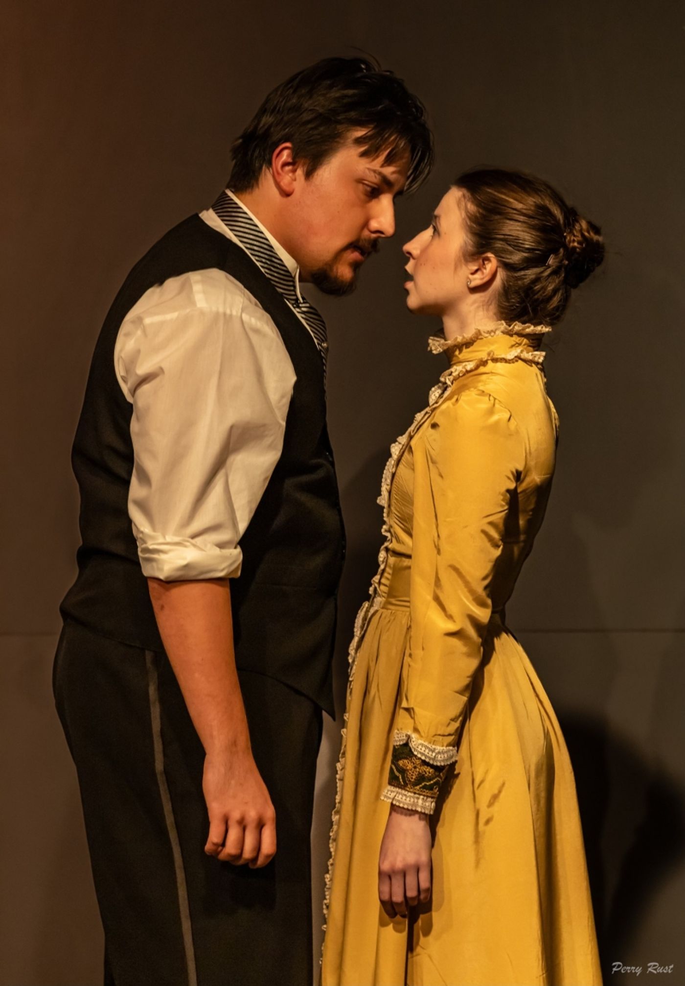 Review: DR. JEKYLL & MR. HYDE at FMCT / The Hjemkomst Center  Image