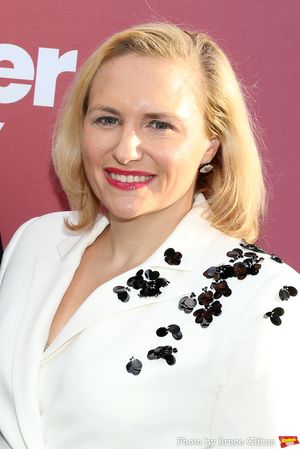 Haley Swindal  Photo