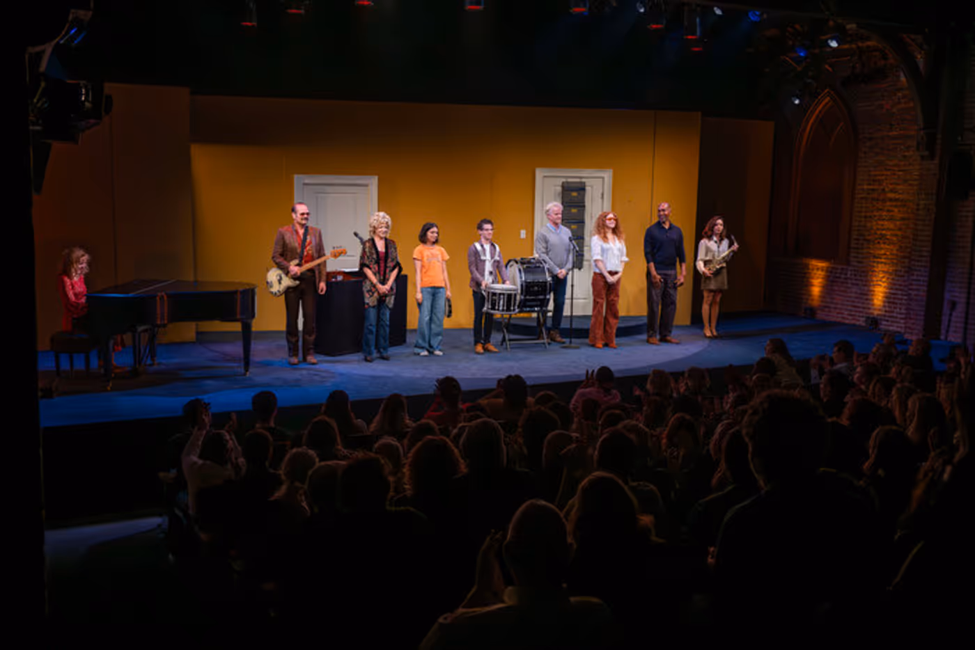 Photos: Aubrey Plaza Shines at LET'S LOVE! Opening Night Photos: Aubrey Plaza Shines at LET'S LOVE! Opening Night Image