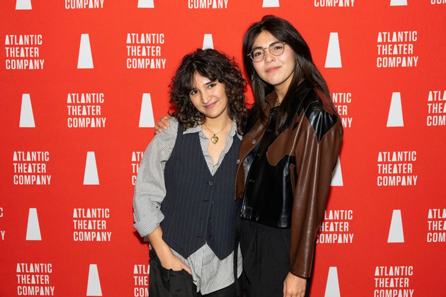 Photos: Aubrey Plaza Shines at LET'S LOVE! Opening Night  Image
