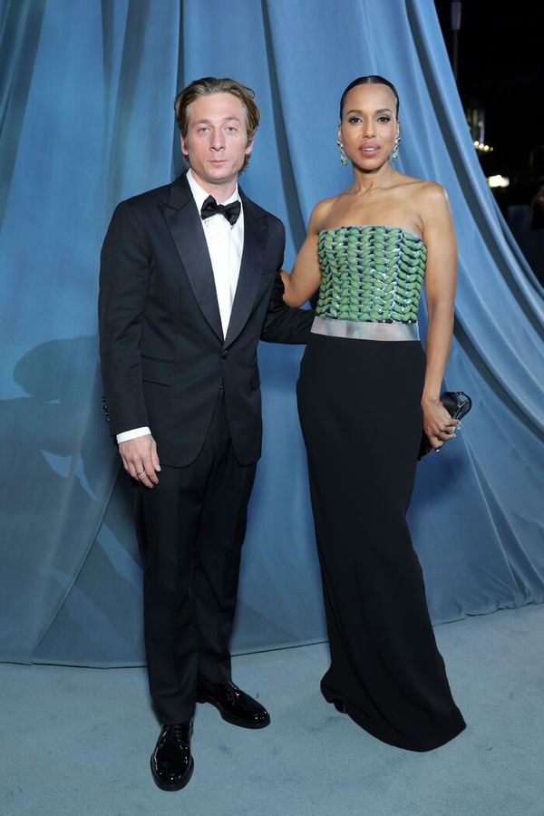 Jeremy Allen White and Kerry Washington  Photo