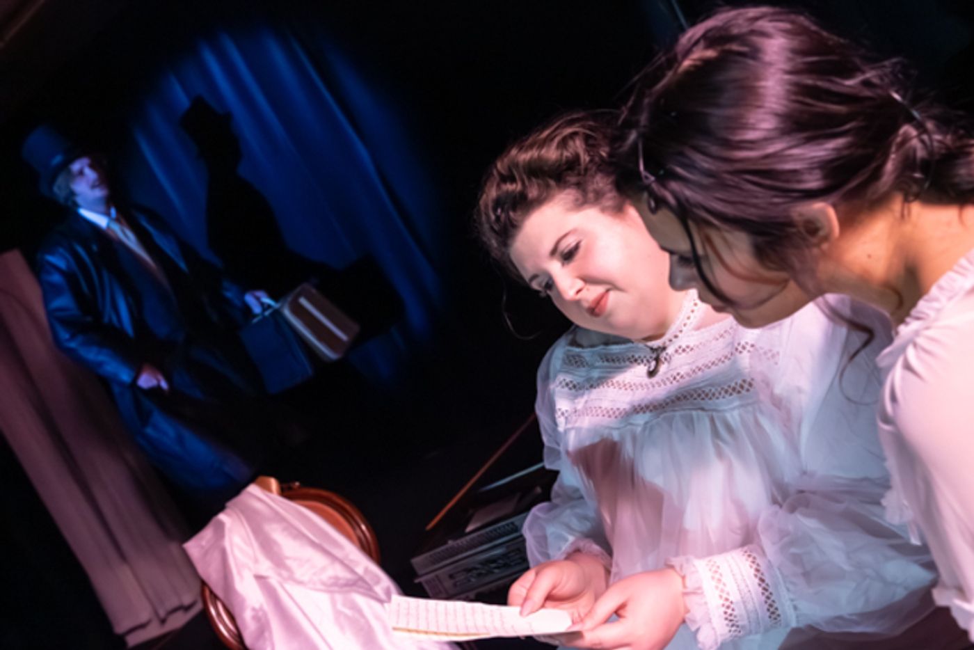 Photos: First look at Rise Up Art Alliance Community Theatre’s DRACULA Photos: First look at Rise Up Art Alliance Community Theatre’s DRACULA Image