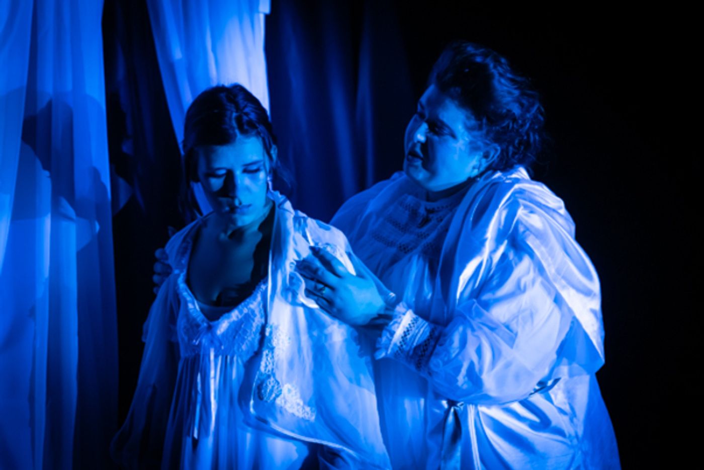 Photos: First look at Rise Up Art Alliance Community Theatre’s DRACULA Photos: First look at Rise Up Art Alliance Community Theatre’s DRACULA Image