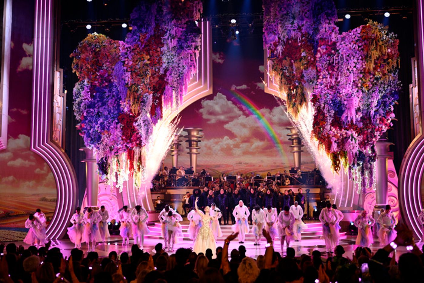 Photos: NBC Will Air WICKED: ONE WONDERFUL NIGHT Special Next Month Photos: NBC Will Air WICKED: ONE WONDERFUL NIGHT Special Next Month Image