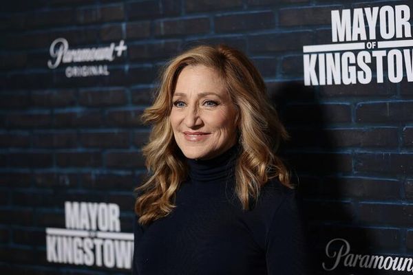Edie Falco  Photo