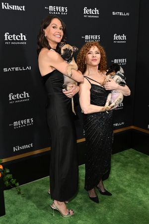 Sutton Foster and Bernadette Peters @ BroadwayWorld Sutton Foster and Bernadette Peters Photo