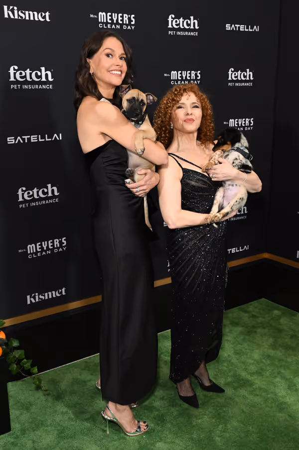 Sutton Foster and Bernadette Peters  Photo