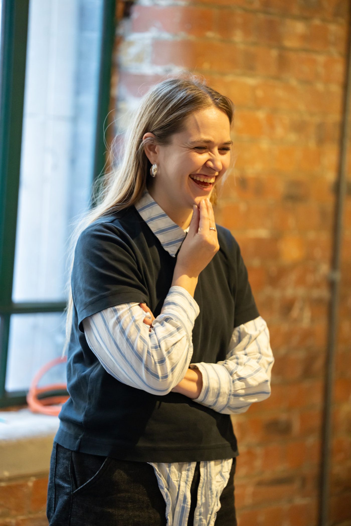 Photos: In Rehearsal for THIS LITTLE EARTH At Arcola Theatre  Image