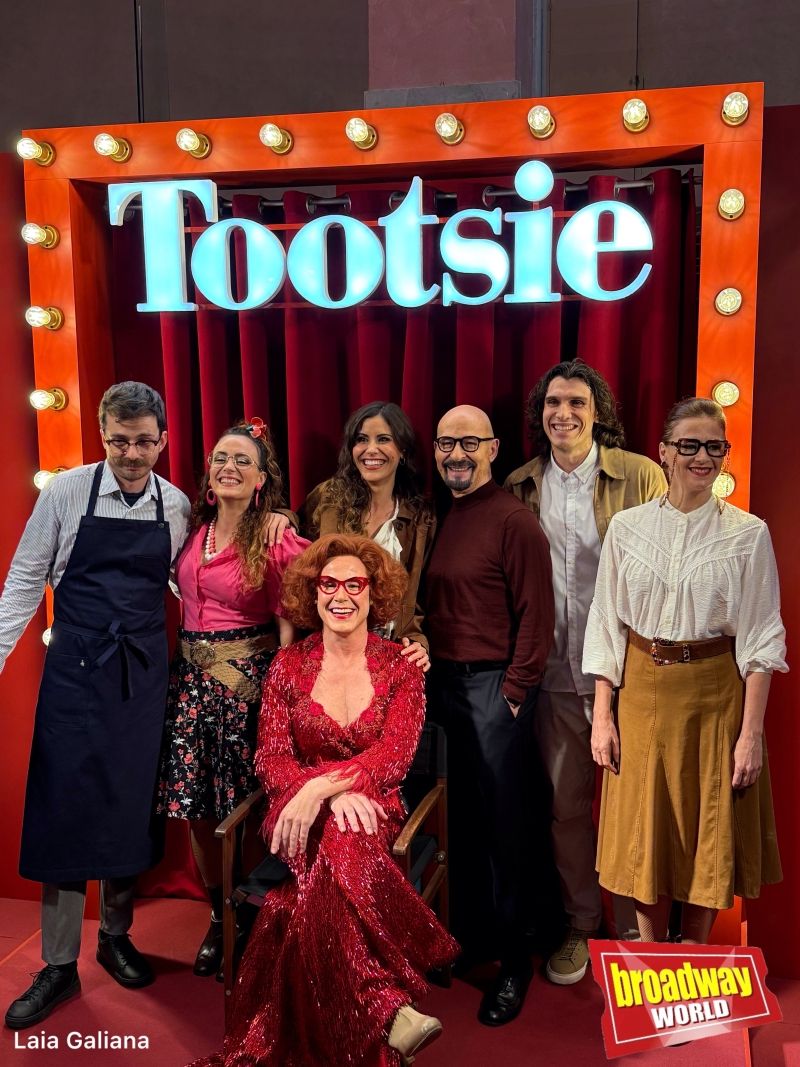PHOTOS: TOOTSIE conquista Barcelona con su estreno en el Teatre Apolo  Image
