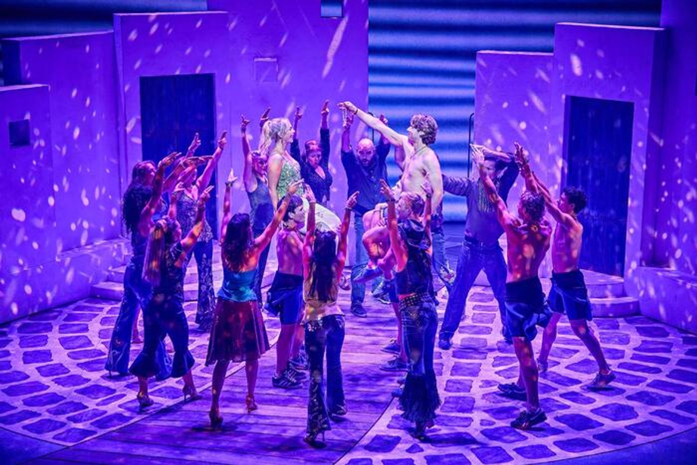 Photos: MAMMA MIA! West End Finds New Cast Photos: MAMMA MIA! West End Finds New Cast Image