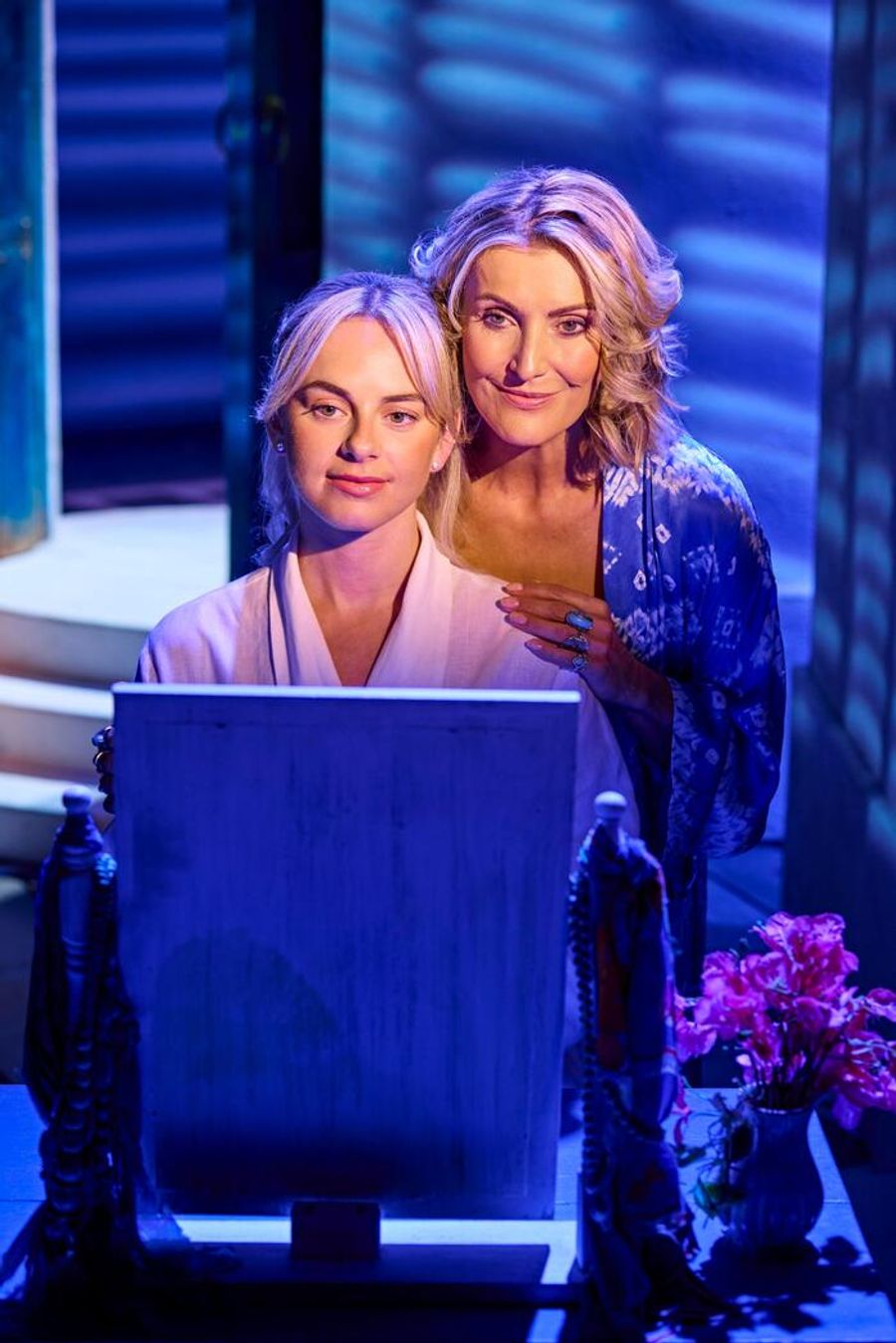 Photos: MAMMA MIA! West End Finds New Cast Image