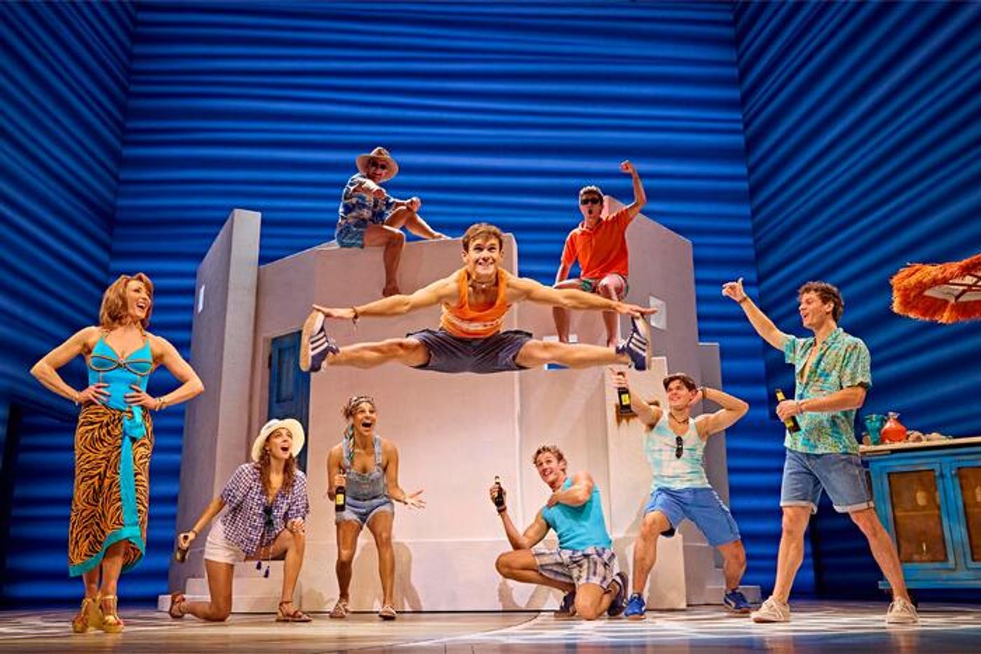 Photos: MAMMA MIA! West End Finds New Cast Photos: MAMMA MIA! West End Finds New Cast Image