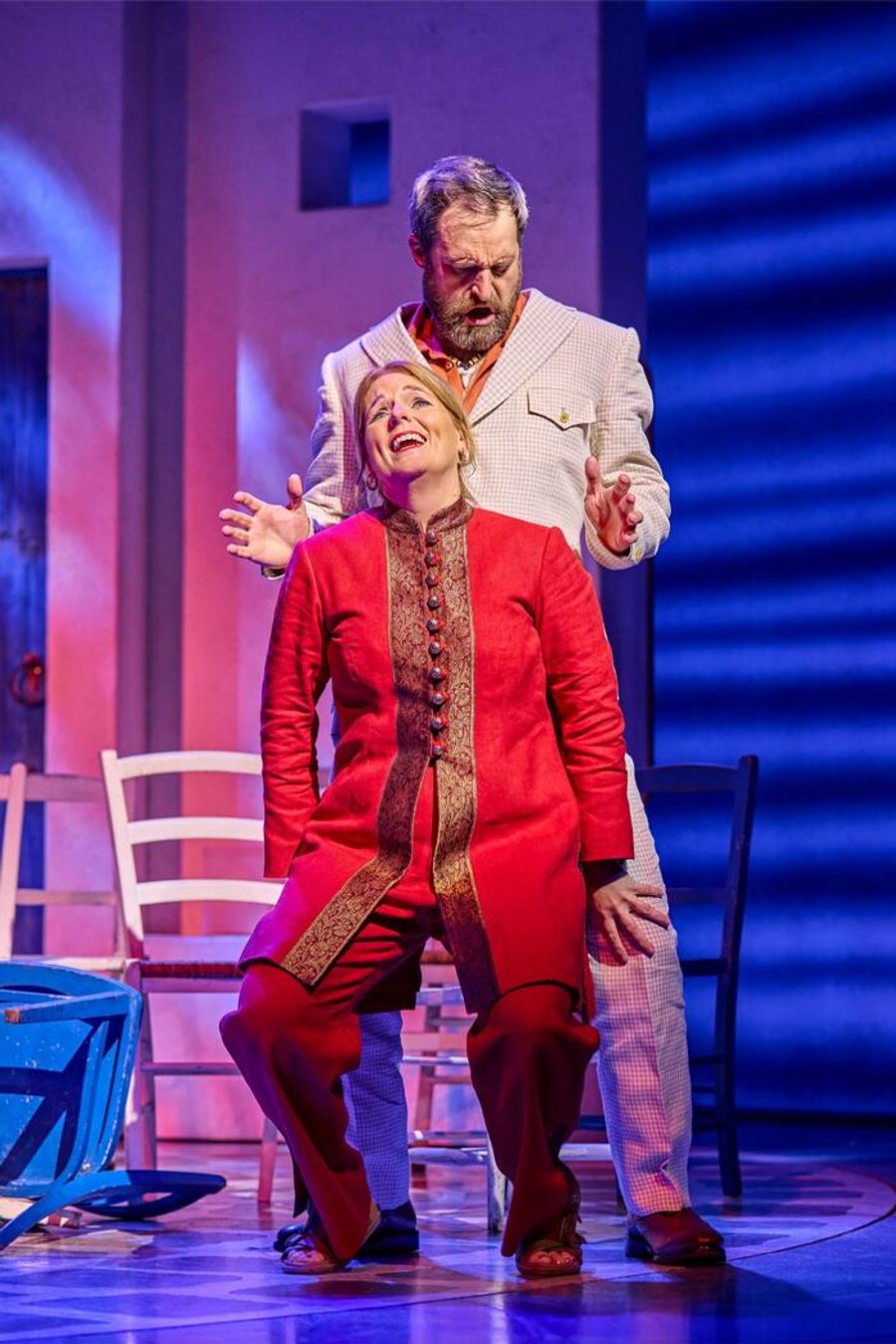 Photos: MAMMA MIA! West End Finds New Cast Image