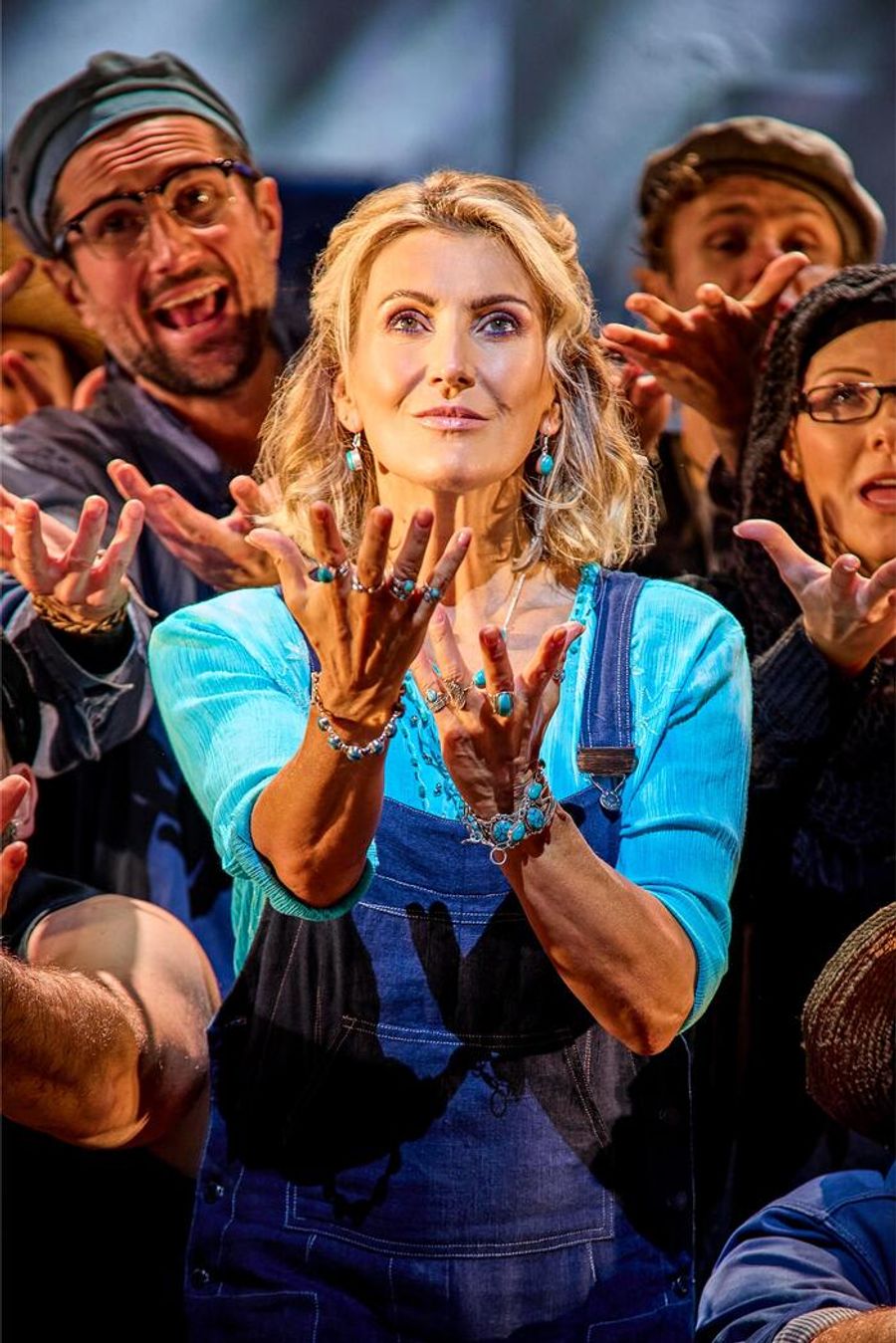 Photos: MAMMA MIA! West End Finds New Cast Image