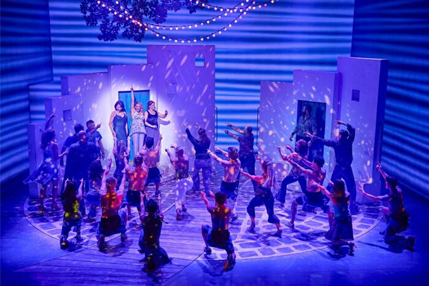 Photos: MAMMA MIA! West End Finds New Cast Photos: MAMMA MIA! West End Finds New Cast Image
