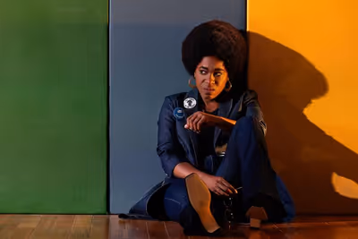 Kristolyn Lloyd Photo