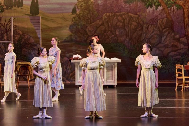 Review: THE LEGEND OF SLEEPY HOLLOW at Arkansas Museum Of Fine Arts in Little Rock  Image