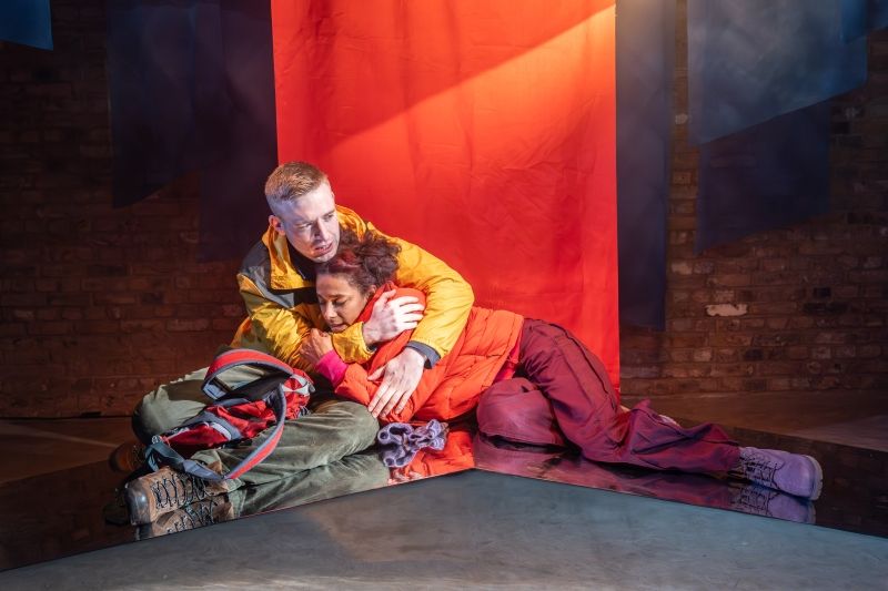 Review: THIS LITTLE EARTH, Arcola Theatre  Image