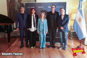 Los productores del concierto junto a Elena Roger Photo