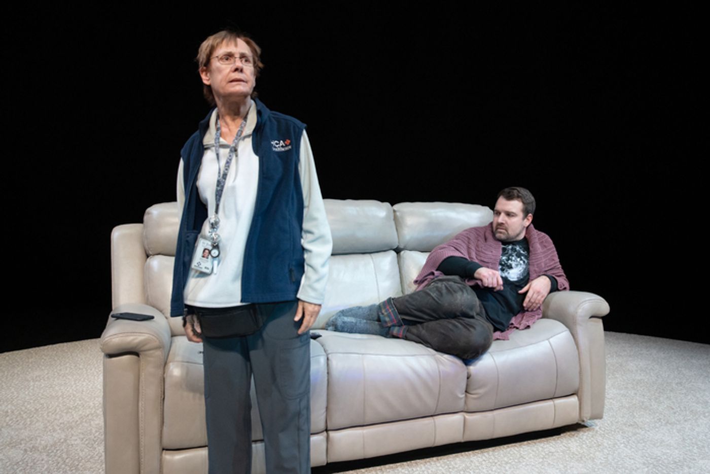 Photos and Video: Laurie Metcalf Shines in LITTLE BEAR RIDGE ROAD  Image