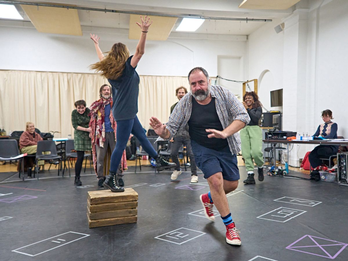 Alastair Parker and the Cast of A CHRISTMAS CAROL at 