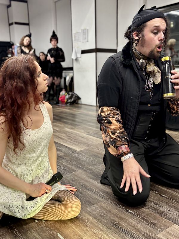 Photos: I'm That Witch In Rehearsal Photos: I'm That Witch In Rehearsal Image