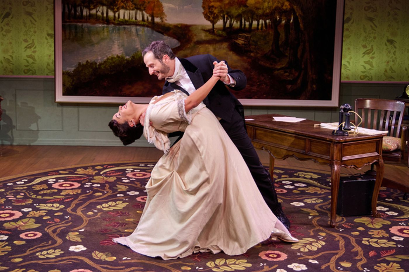 Photos: Chip Zien, Chilina Kennedy and More in REUNIONS Off-Broadway  Image