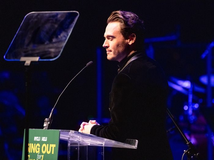 Photos: Ariana DeBose, Erich Bergen, and More at the NYCLU and ACLU 'Sing Out for Freedom' Concert — photo 10 of 27